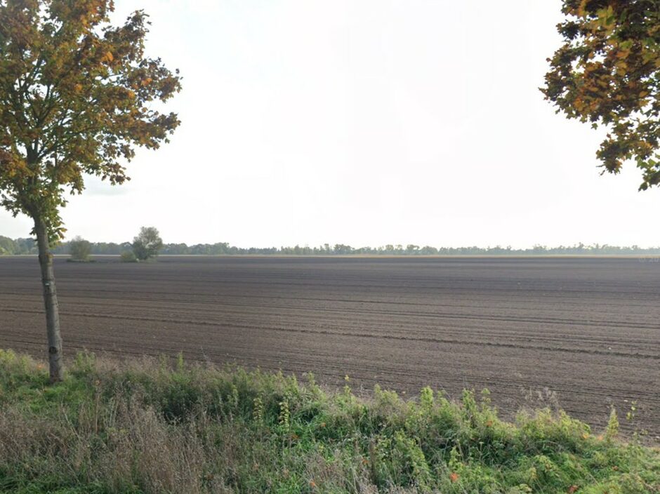 Ackerfläche nordwestlich von Berlin – landwirtschaftliche Nutzfläche in Brandenburg Ackerfläche nordwestlich von Berlin – landwirtschaftliche Nutzfläche in Brandenburg
